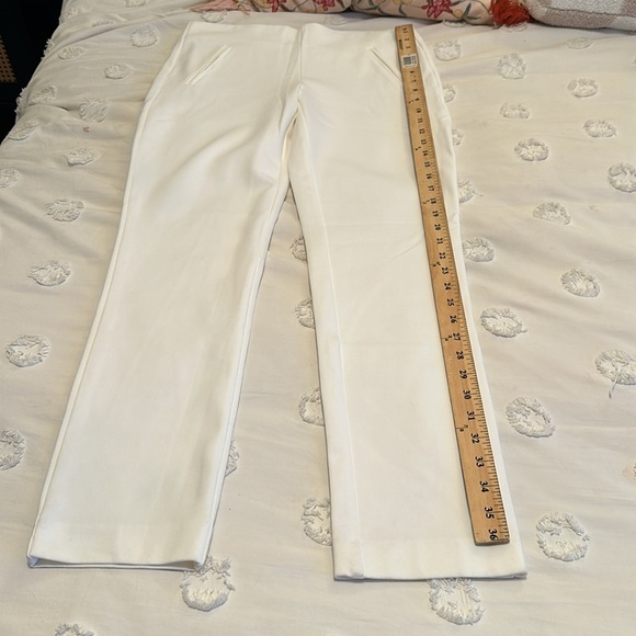 Chico's Cream Straight Leg ponte knit pant with pockets 00T Tall - Picture 7 of 7